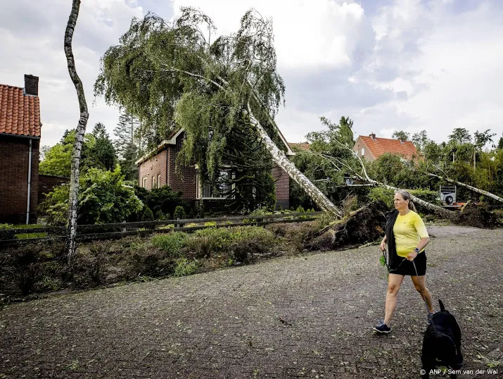 meeste wegen in leersum weer begaanbaar