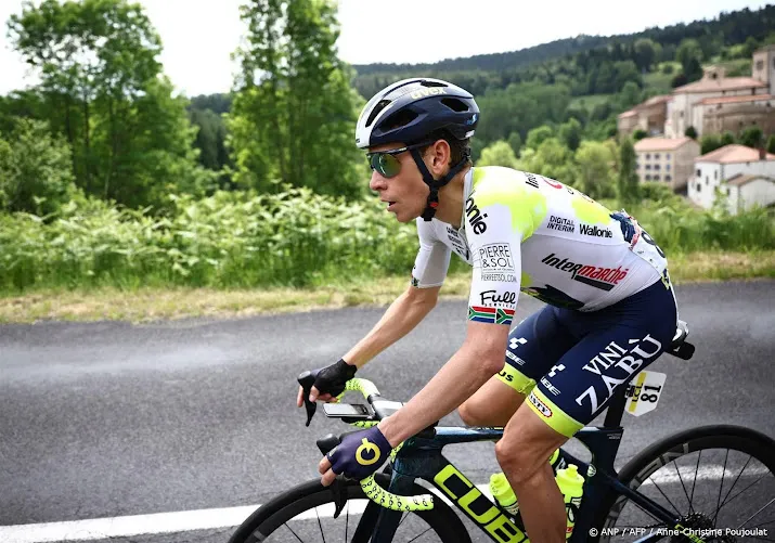 meintjes wint door zware val overschaduwde etappe in baskenland