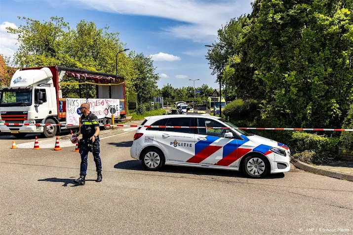 meisje omgekomen door ongeluk met kampioenswagen in yerseke