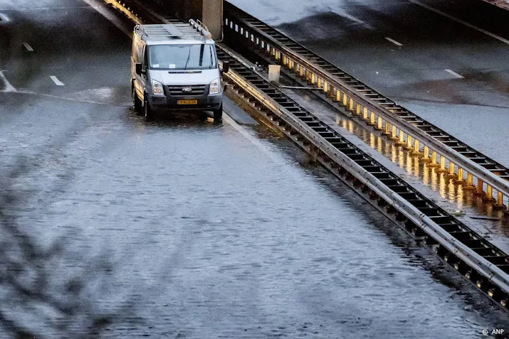 meldingen van wateroverlast in brabant met name rond eindhoven