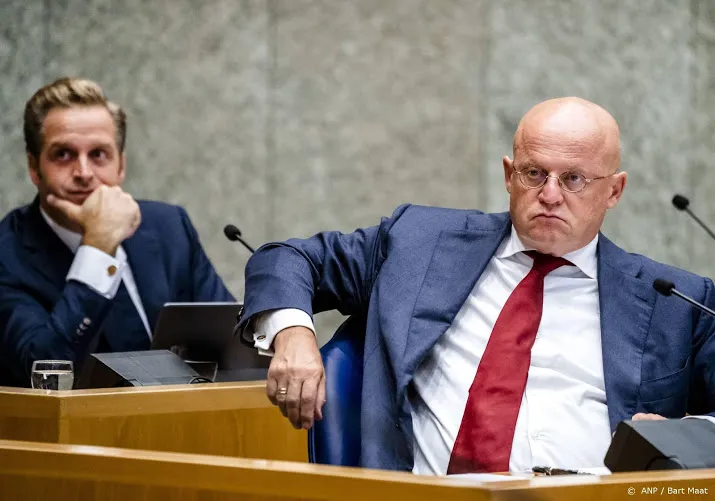 mensen met partner buiten eu sturen ministers valentijnskaart