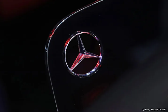 mercedes benz verkoopt ondanks inflatiezorgen meer luxeautos