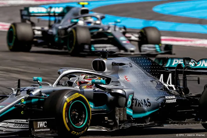 mercedes met vrees richting oostenrijk