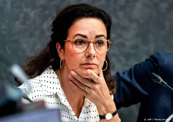 merendeel vraagt eeuwigdurend erfpacht aan in amsterdam