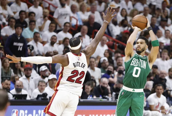 miami heat neemt de leiding in finale eastern conference nba