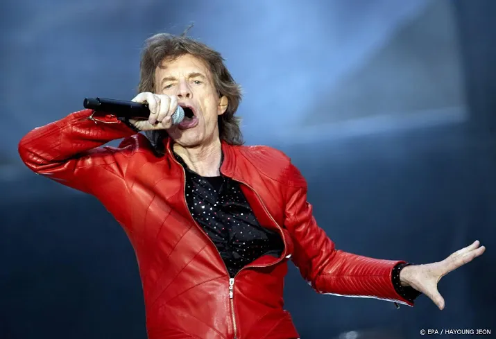 mick jagger terug op podium na hartoperatie