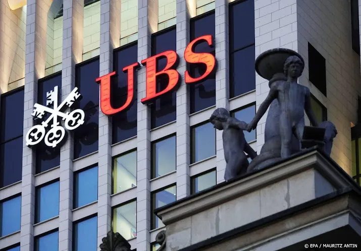 miljardenboete zwitserse bank ubs valt in hoger beroep lager uit