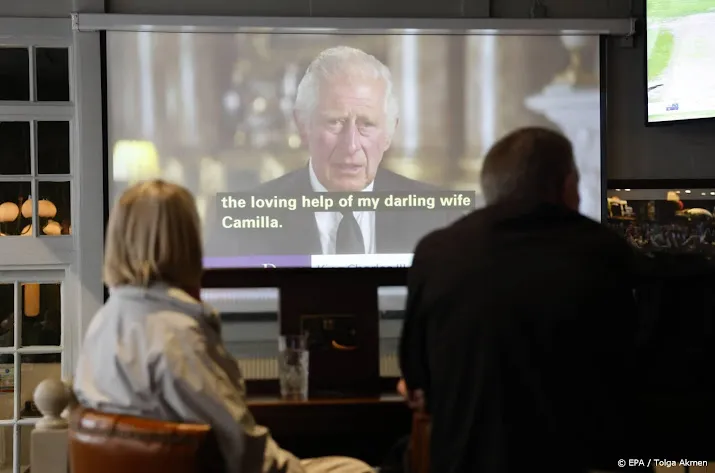miljoen mensen zagen op tv eerste toespraak charles als koning