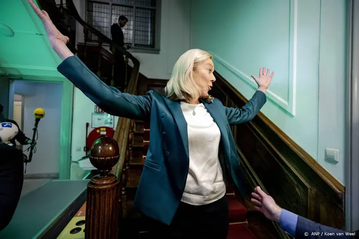 miljoenen mensen kijken naar verkiezingsuitslagen