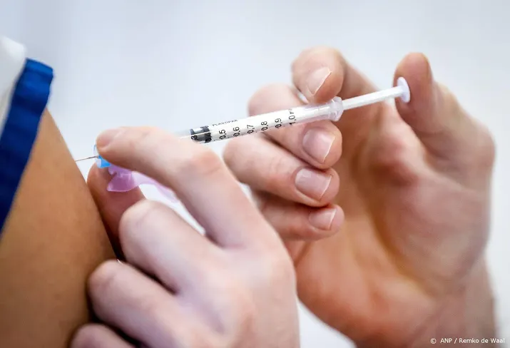 minder dan 100 000 mensen ontvingen vorige week coronaprik