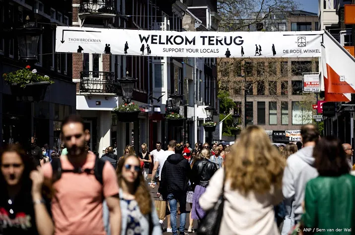 minder dan 1500 coronagevallen voor het eerst sinds september
