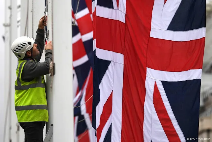 minder mensen verhuizen naar engeland meer britten hierheen