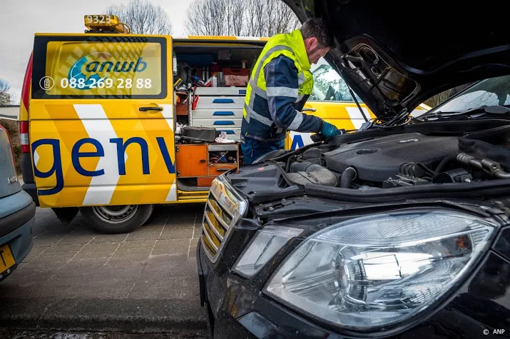 minder pechmeldingen vakantiegangers voor anwb alarmcentrale