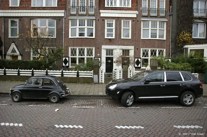 minder personenautos en meer bedrijfswagens gestolen