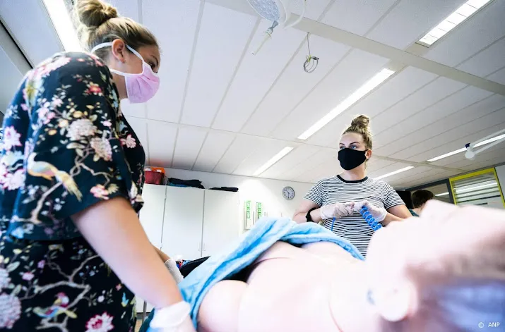minder studenten beginnen aan hbo opleiding gezondheidszorg