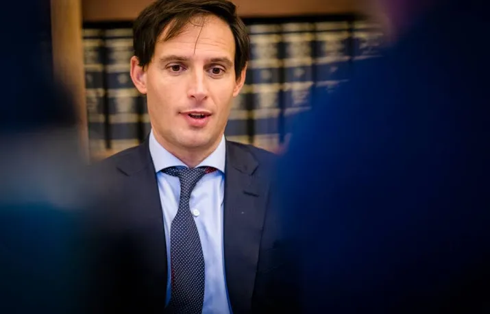 minister bitcoin geheel voor eigen risico