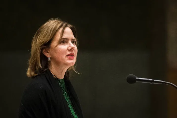 minister blijft bij geplande opening lelystad