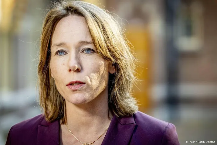 minister bruins slot roept azerbeidzjan op aanval te stoppen