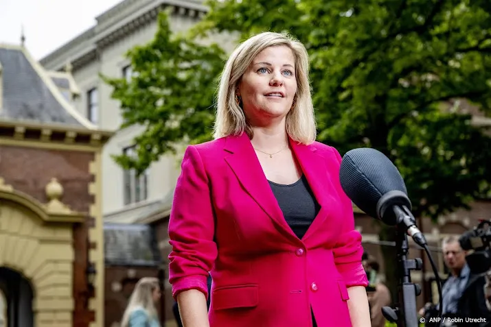 minister bundel krachten en stem hulp aan marokko goed af