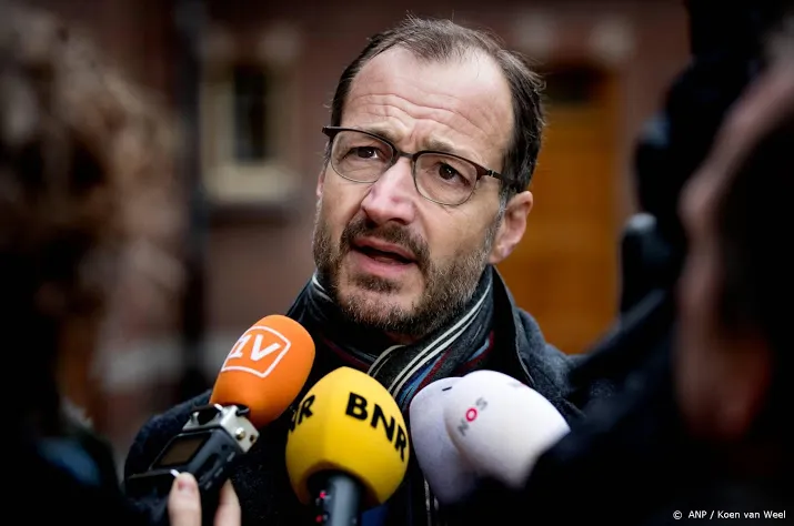 minister elke dag duizend banen erbij