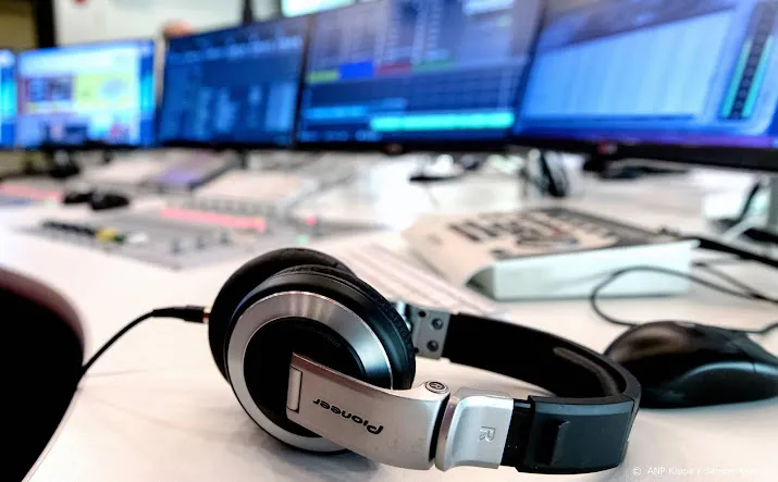 minister gaat fm radiofrequenties veilen na uitspraak rechter