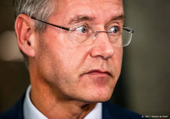 minister geen geld maar staken toch zinvol