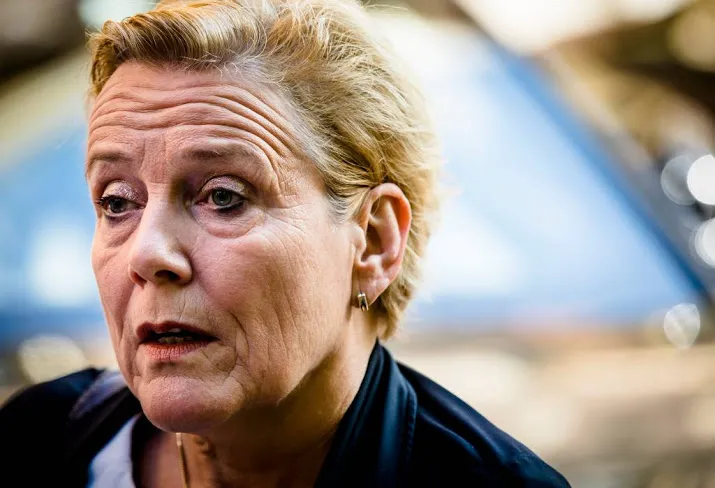 minister gesprek met ouders gedode militair
