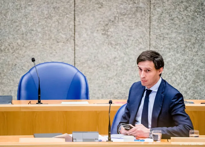 minister hoekstra verschrikkelijke berichten uit amsterdam