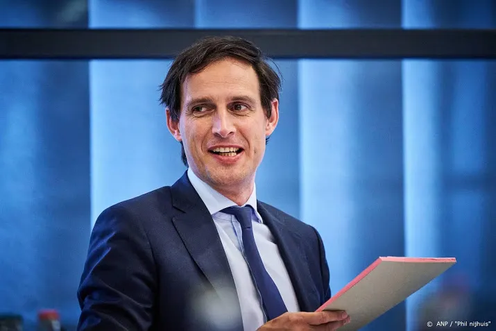 minister in gesprek met ns over aanvullende steun
