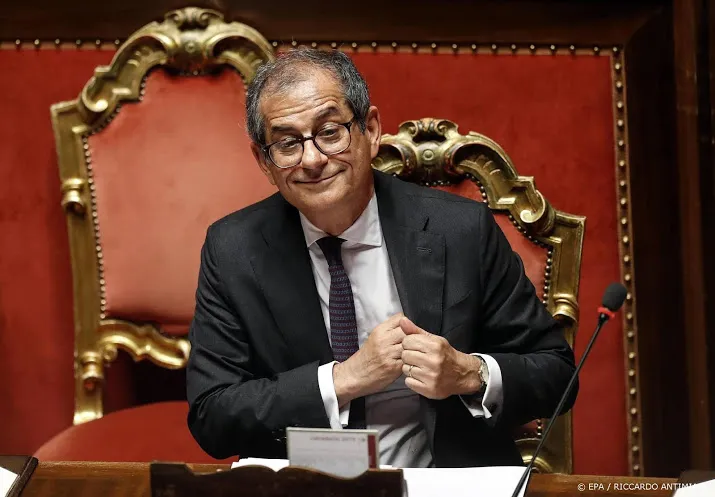 minister italie geen clash met eurogroep