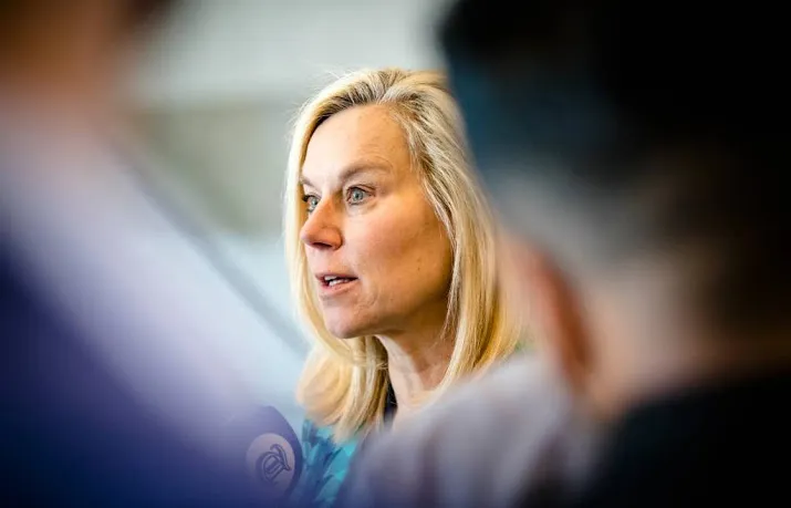 minister kaag brengt bezoek crisisregio congo