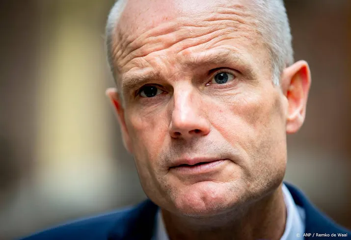 minister later bij staatsbezoek wegens syrie