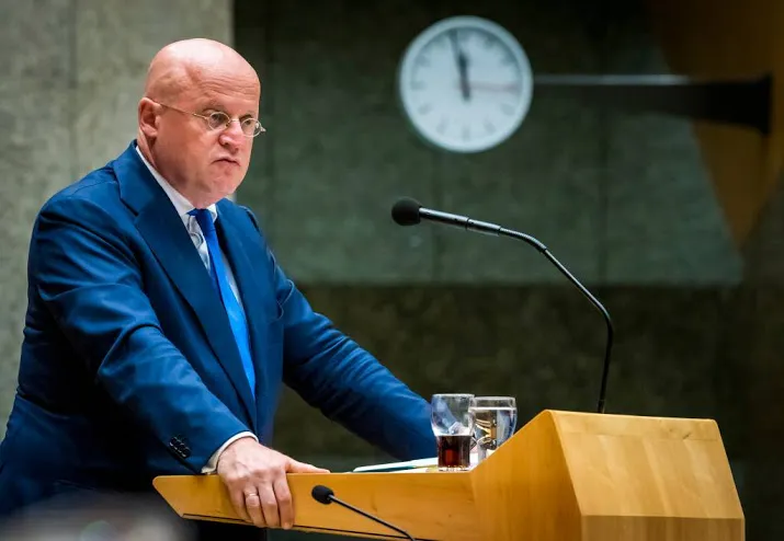 minister mogelijk dna afnemen bij voorarrest