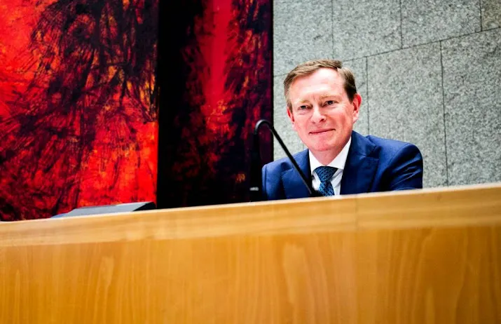 minister niet oogje toe voor streekziekenhuis