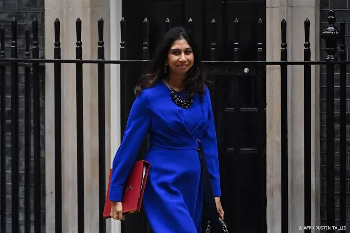 minister planeet wordt niet gered met faillissement britse volk
