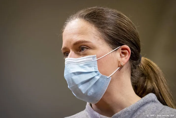 minister schouten boos over lekken rapport einde kalvermesterij