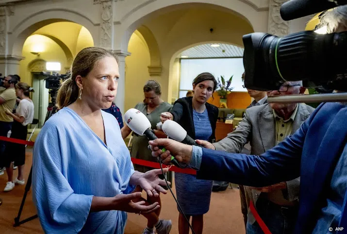 minister schouten vindt samenwerking cu en pvv ongemakkelijk