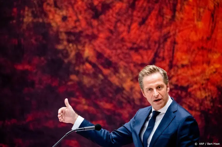 minister spreekt van misverstand geen voordeel na vaccinatie
