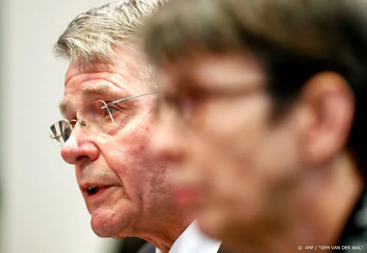 minister van staat donner bij herdenking sachsenhausen