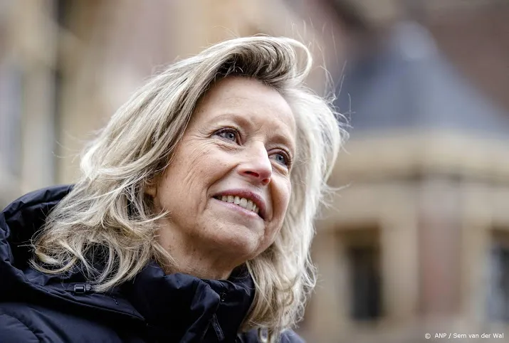 minister voor zomer achterstand in huisvesting statushouders weg