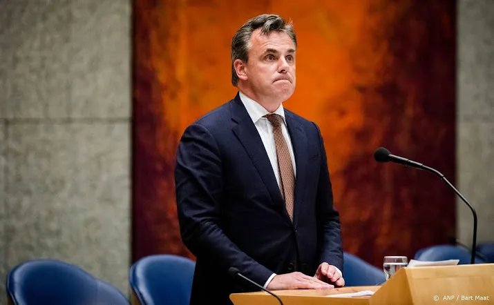 minister waak voor terugval justitieministerie