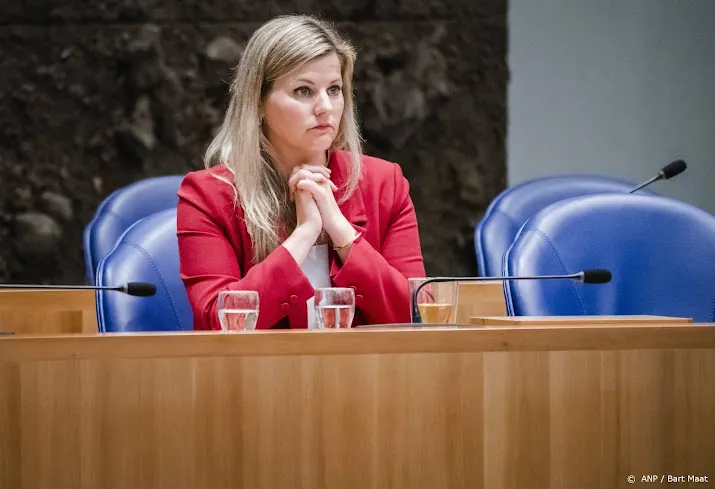 minister wil suriname op korte termijn helpen bij wateroverlast