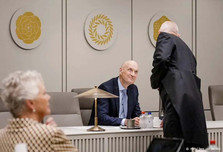 ministerie erkent dat permanente coronawet haastklus was
