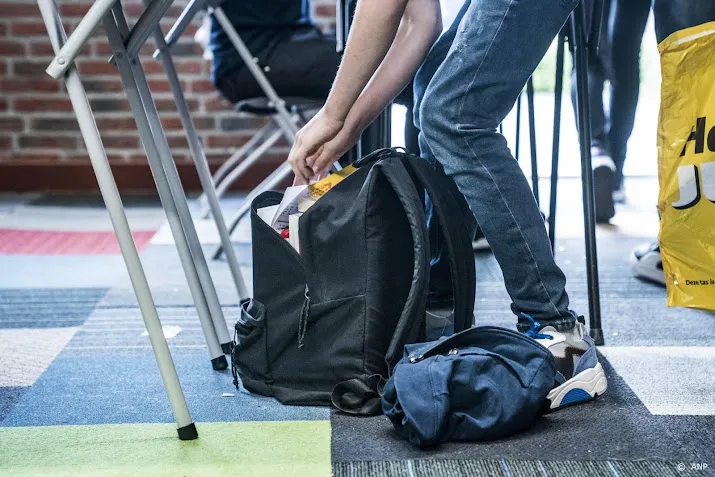 ministerie stijging besmettingen op scholen was te verwachten