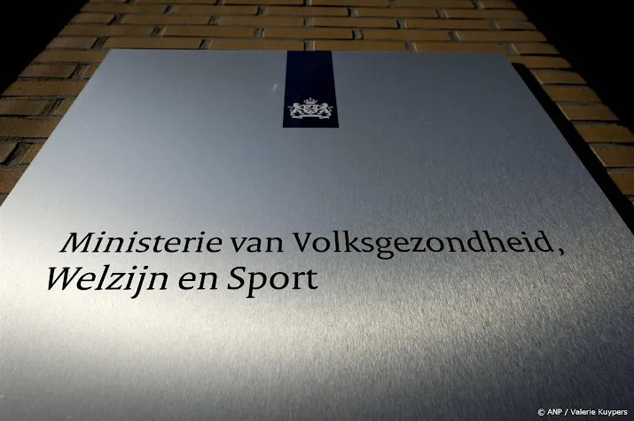 ministerie vws blijft betalen voor niet leveren info over corona