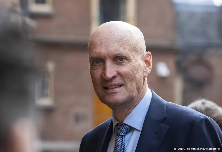 ministerie wil opnieuw in gesprek over zorgakkoord