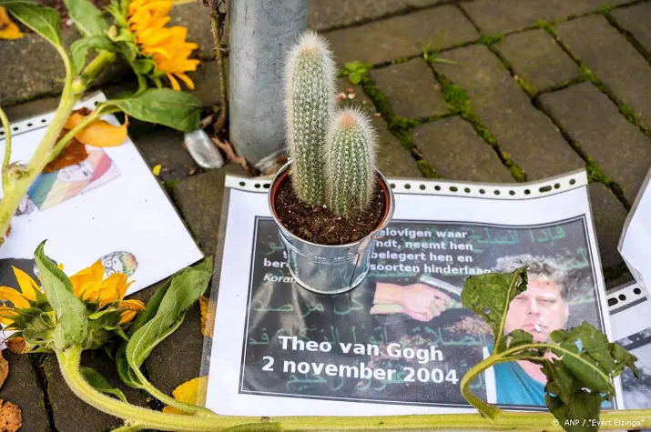 minuut stilte bij herdenking theo van gogh