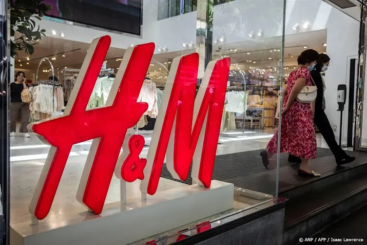 modeketen hm verkocht minder maar boekte wel meer winst