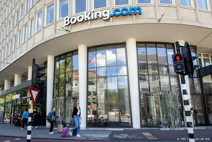 moeder booking com profiteert waarschijnlijk van versoepelingen