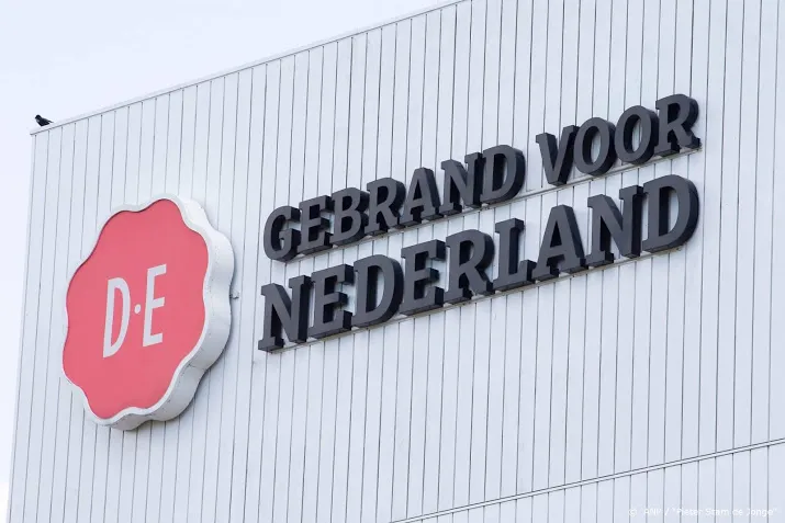 moederbedrijf douwe egberts gaat naar beurs amsterdam